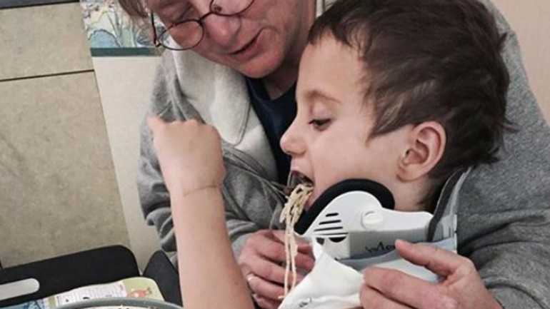 Cazul care i-a uimit si pe medici. Cum a scapat cu viata un baiat de 4 ani decapitat intr-un accident auto