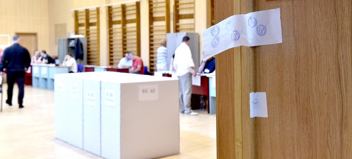 Alegeri parlamentare 2016. Guvernul a decis ca pe 11 decembrie sa votam senatorii si deputatii