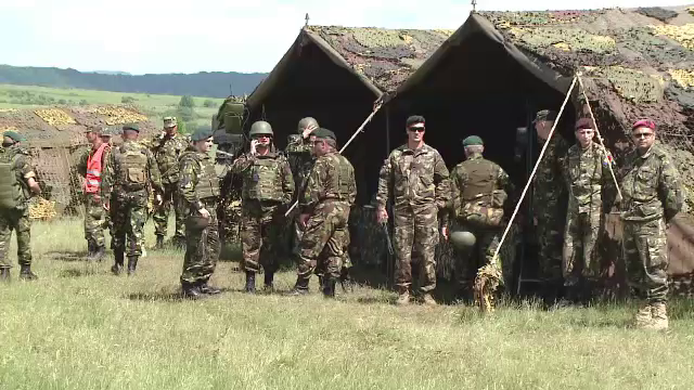 Exercitiu militar amplu in poligonul din Brasov. Peste 1200 de soldati romani se antreneaza alaturi de americani si britanici