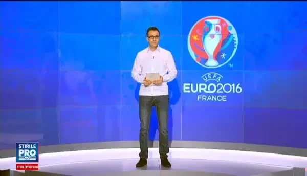 Romanii au fost paziti de jandarmi inarmati in Franta chiar si la poza de grup. Cine lipseste din fotografie