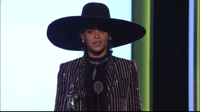 Discursul emotionant tinut de Beyonce la gala designerilor din SUA: "Casele de moda nu ofereau haine fetelor de culoare"