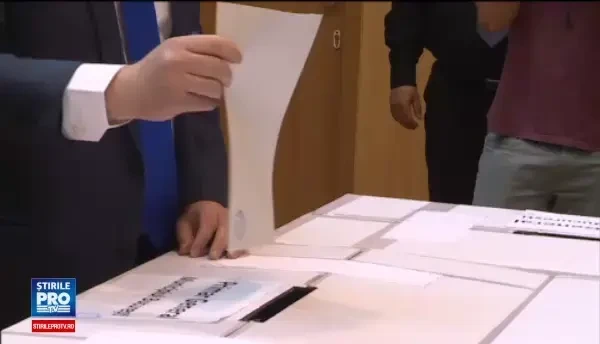 USB vrea acces la buletinele de vot din Sectorul 1 si va solicita din nou renumararea voturilor. Cerem ceva normalu renumararea voturilor.