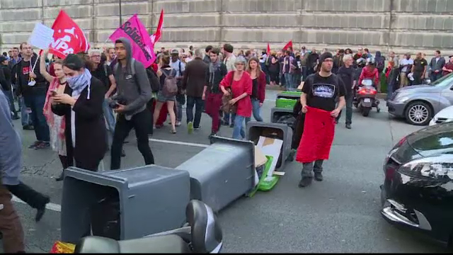 Proteste la Paris