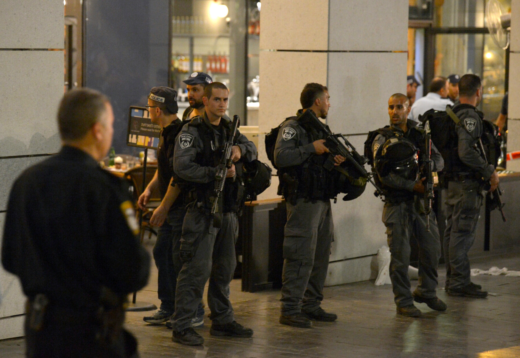 Atentat sangeros in Israel