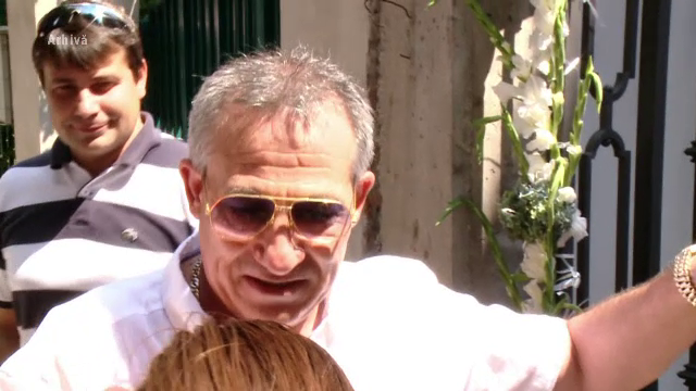 "Cel mai bogat tigan din Vestul tarii" a fost condamnat la 7 ani de inchisoare. Carpaci este dat in urmarire