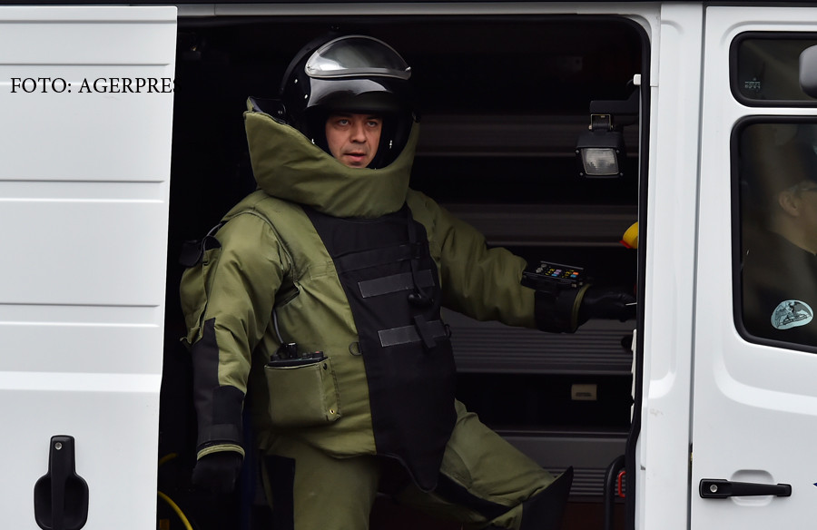 Cine este barbatul care a provocat alerta cu bomba din Capitala. Politia l-a gasit in stare de ebrietate