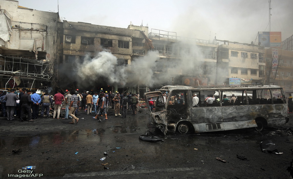 Doua atentate cu masini-capcana comise in Irak. 22 de persoane au murit