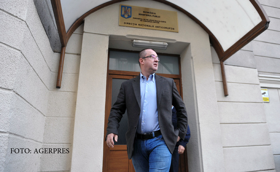 5 ani de inchisoare pentru fostul sef ANAF, Sorin Blejnar. Procurorii au cerut o pedeapsa de trei ori mai mare