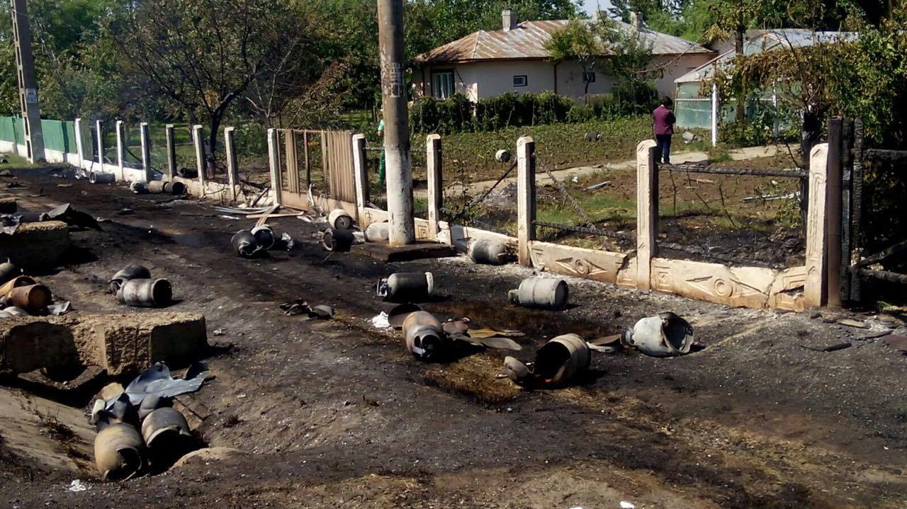 Explozie TIR cu butelii Mihailesti