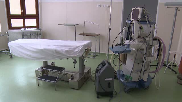 Fetita de 12 ani, plimbata pe la 3 spitale pentru o operatie de apendicita. Cum s-a ajuns la aceasta situatie