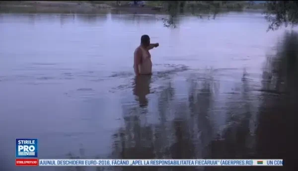 Cautari disperate pe Somes dupa ce un barbat de 52 de ani s-ar fi inecat in rau. Ce a facut inainte de a intra in apa