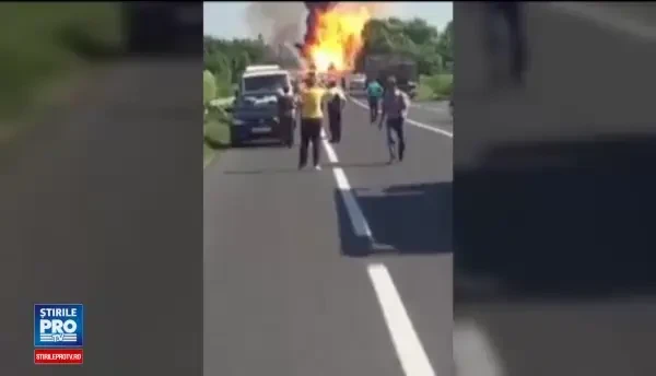 Din ce cauza a izbucnit incendiul de proportii din Mihailesti, judetul Buzau. Dezastrul din 2004, la un pas sa se repete