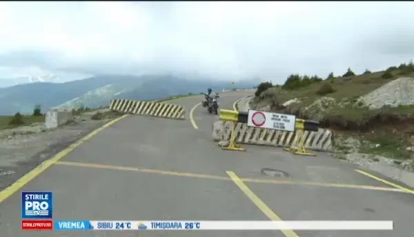 Transalpina a fost redeschisa circulatiei, insa doar pe timpul zilei. E un drum minunat