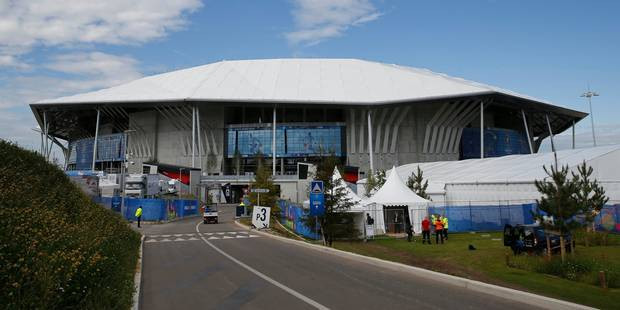 Pachet suspect detonat de genisti la Lyon, in apropiere de Fan Zone. Si Romania are meci in acest oras
