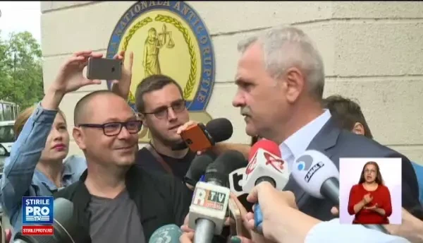 Coada de VIP-uri la intrarea la DNA. Dragnea: Romanii sa se hotarasca daca in loc de o paine mai buna prefara catuse