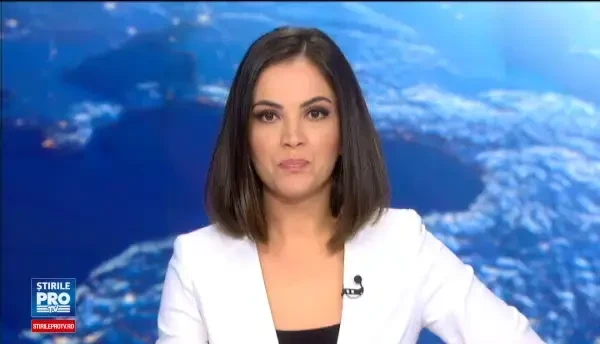 Orase si sate inundate dupa ploile din ultimele ore. In Tulcea, masinile sunt luate de vartej in centrul orasului