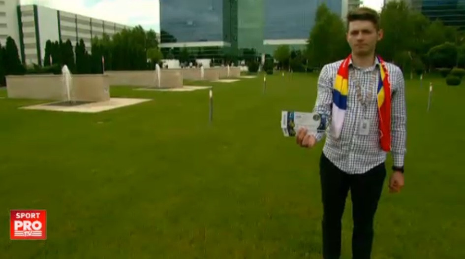 Unde a mers acest suporter inainte sa plece catre EURO, pentru meciul decisiv al nationalei cu Albania