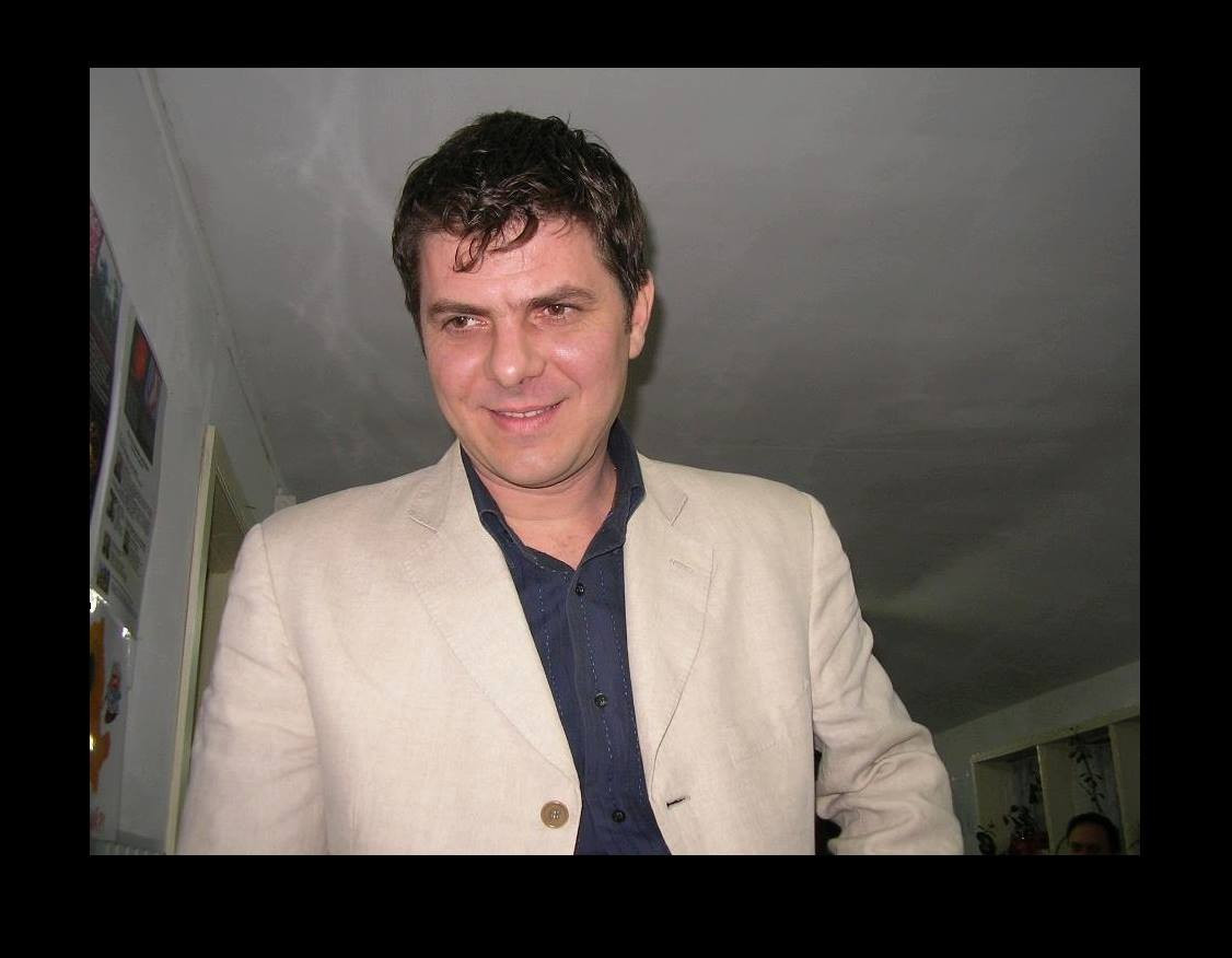 Catalin Pop, profesorul mort in accidentul de autocar, condus pe ultimul drum. Cand vor aparea primele rezultate ale anchetei