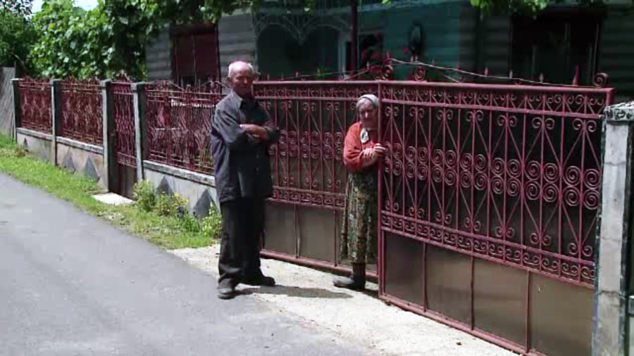 Conflict mortal intre doi frati, la intoarcerea de la birtul din sat. "Acasa l-a nituit, pe scari"