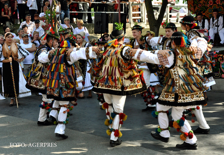 Rusaliile: ce semnificaţie au şi ce tradiţii respectă românii în aceste zile. Superstiţii de Rusalii şi Moşii de vară