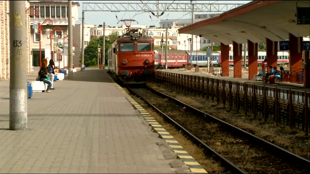 CFR-ul se poate "mandri" cu un nou record rusinos. Cate ore a facut un tren de la Cluj pana la Constanta