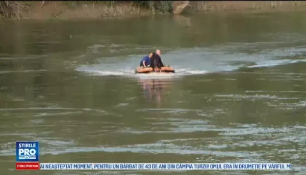 Doua adolescente din Republica Moldova, disparute in apele Prutului, unde au mers la scaldat cu prietenii. Ce spun martorii