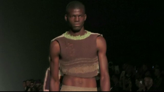 Fuste, blanuri si materiale semitransparente. Cum arata colectiile masculine prezentate la Saptamana modei de la Milano