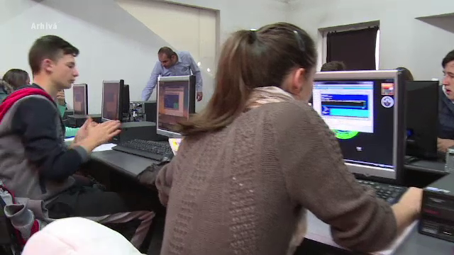 Târg de joburi pentru IT-iști, la Cluj. La cât ajung salariile din domeniu