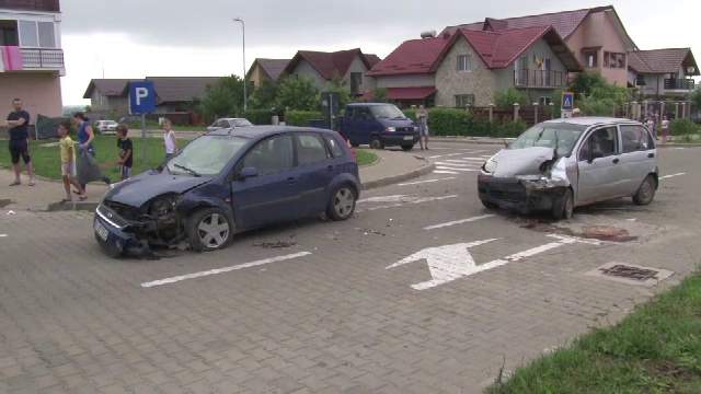 O femeie insarcinata in 8 luni a provocat un grav accident in Botosani. Tanara a intrat in travaliu imediat dupa incident