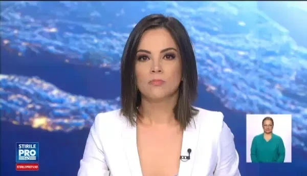 Un sofer din Galati si-a parcat masina fix pe linia de tramvai. Ce au facut martorii cand au vazut scena