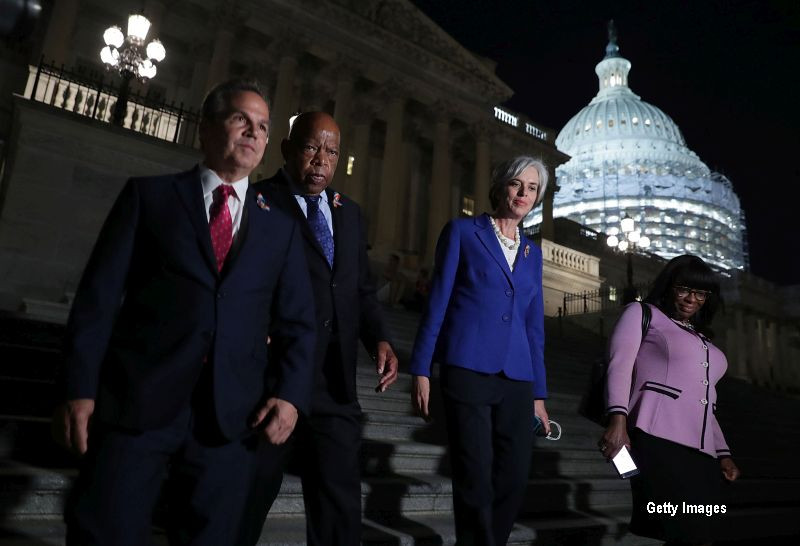 alesi din partea Partidului Democrat