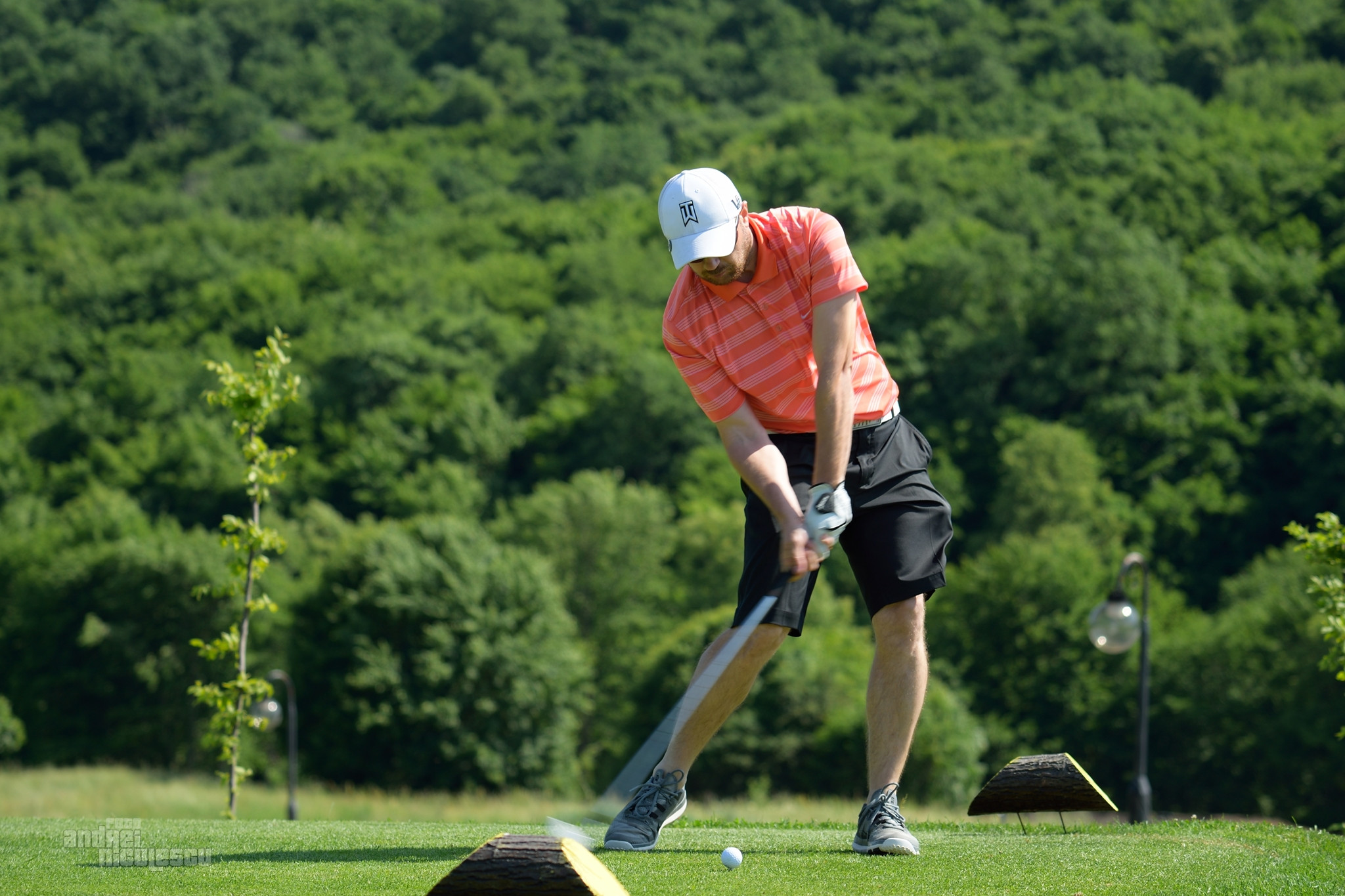 Pasionatii de golf din tara se reunesc intr-un nou turneu I KNOW! GOLF la Cluj. Competitia ajunge astfel la editia a II-a