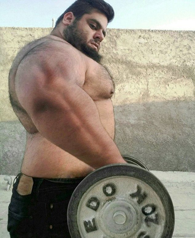Incredibilul Hulk exista cu adevarat. Un iranian de 150 de kilograme socheaza cu fizicul sau