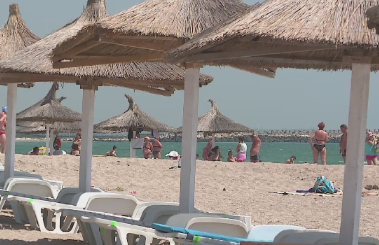 Statiunea de pe litoral unde dupa ora 22 strazile sunt pustii. Motivul pentru care unii turisti inca aleg sa o viziteze