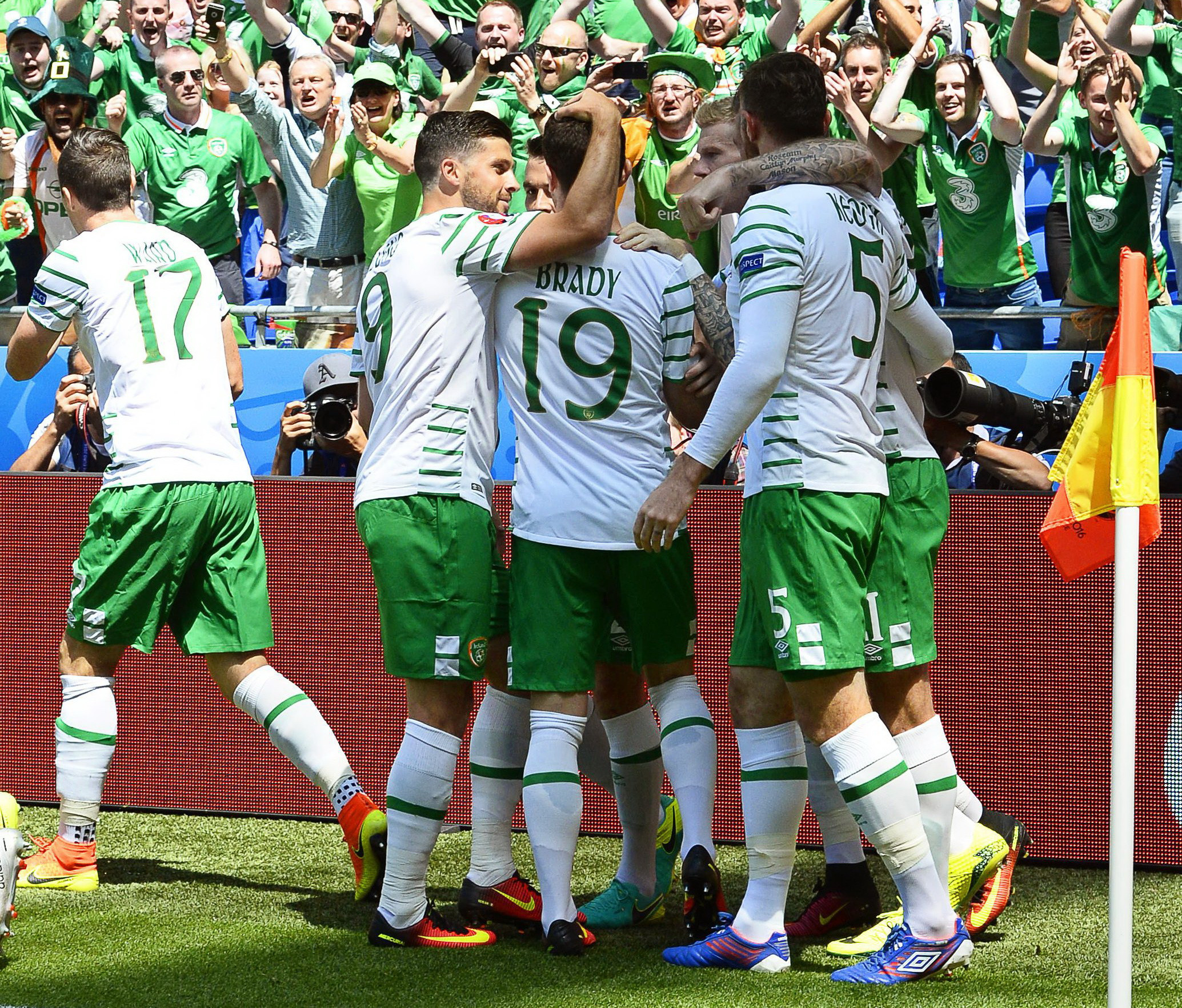 FRANTA - IRLANDA - agerpres