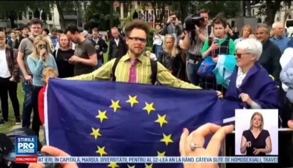 BREXIT. Londra amana declansarea separarii oficiale. Tot mai multi britanici cer alt referendum, iar Scotia vrea independenta