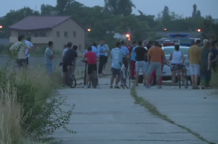 Un baiat de 14 ani a murit inecat in Lacul Morii. Sora lui, care a sarit sa il salveze, se zbate intre viata si moarte