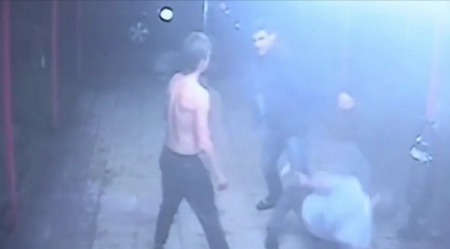 Doi luptatori de kickboxing au facut scandal intr-un magazin, dar s-au pus cu cine nu trebuia! Ce au patit dupa ce au fost facuti KO