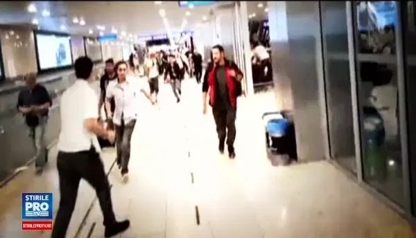 TEROARE IN TURCIA. Bilantul atentatului a crescut la 41 de morti si 239 de raniti. Noi imagini cu teroristii, in aeroport