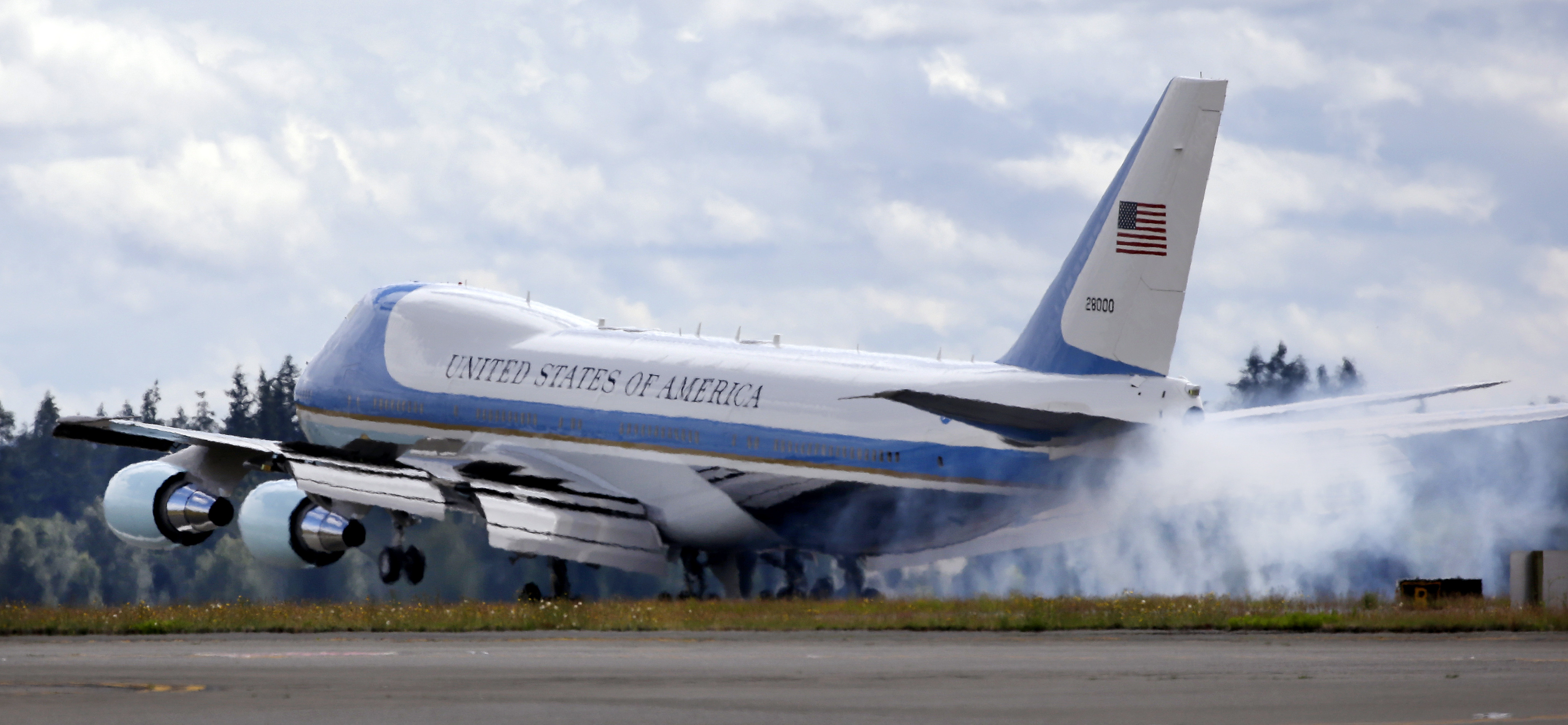 Alerta de la baza aeriana Andrews a fost ridicata. NU a fost gasit niciun atacator