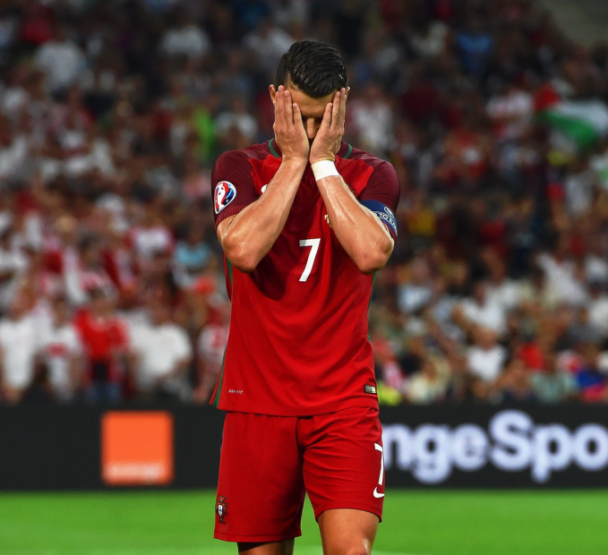 Polonia - Portugalia. Ronaldo scapa singur cu portarul