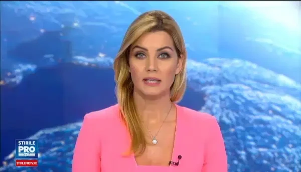 Un barbat mascat a spart cu ranga un magazin din Ploiesti. Cum i-a pacalit pe politistii care au venit dupa ce s-a dat alarma