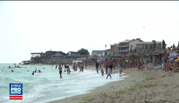 Cea mai ieftina cazare de pe litoral atrage mai multi turisti straini decat romani. De ce nu le plac hotelurile de lux