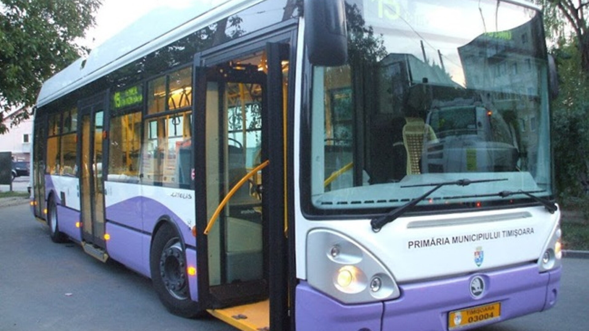 Surpriza neplacuta pentru politistii care l-au oprit pe soferul unui autobuz plin cu oameni. Ce au simtit ofiterii