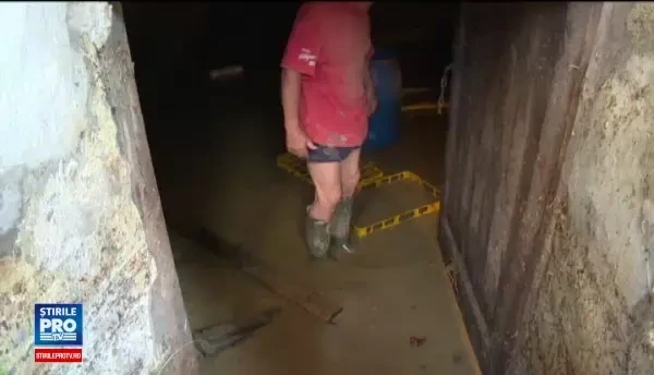 Problemele pe care le au romanii loviti de inundatii, pentru ca nu si-au incheiat politele obligatorii impotriva dezastrelor