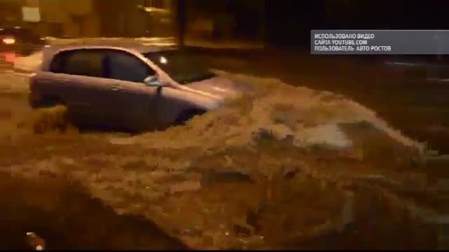 Inundatiile au ucis doi oameni si au provocat pagube uriase in sudul Rusiei. Suvoaiele au inghitit trei orase