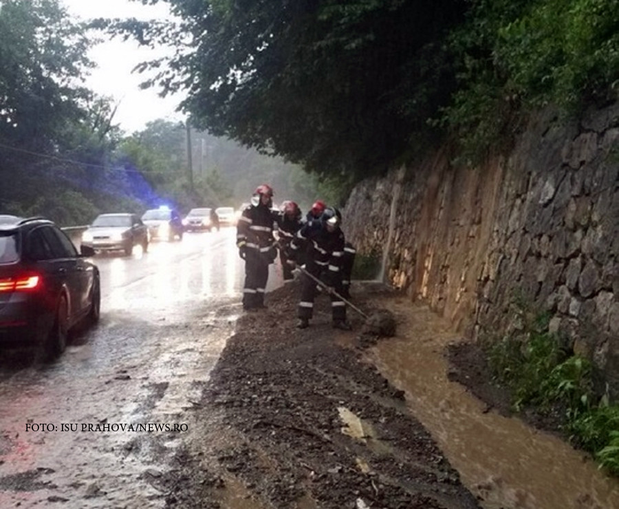 Trafic ingreunat pe DN1, din cauza unei ploi torentiale. Ce s-a intamplat cu cea mai circulata sosea din tara