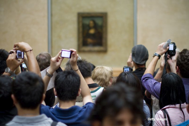 Pozele facute "in directia gresita" l-au facut celebru pe acest fotograf. Ce se afla de fapt in spatele lui: FOTO