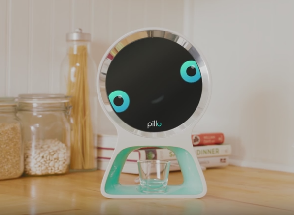 Cel mai simpatic farmacist: Pillo este robotul datorita caruia nu vei mai uita niciodata sa iti iei medicamentele. VIDEO
