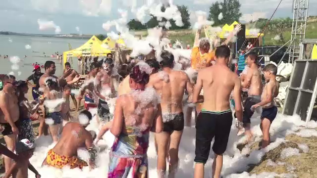 "Marea din nordul Moldovei", alternativa gasita de locuitorii din Botosani la litoral. Primarul are planuri mari la anul